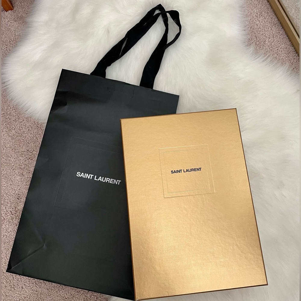 Saint Laurent gift box and bag 💛🖤